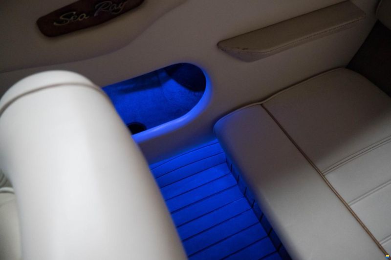 Sea Ray 200 Signature