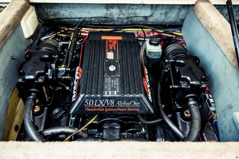 Sea Ray 200 Signature