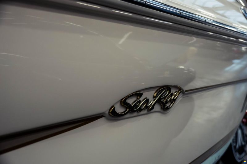 Sea Ray 200 Signature