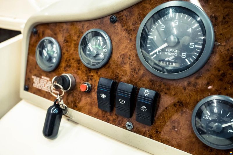 Sea Ray 200 Signature