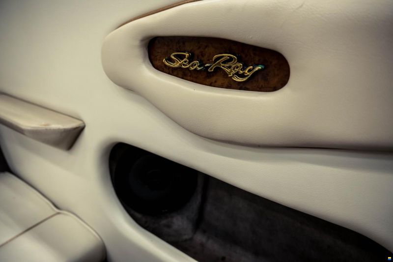 Sea Ray 200 Signature