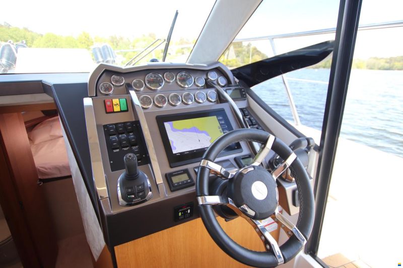 Galeon 360 Fly
