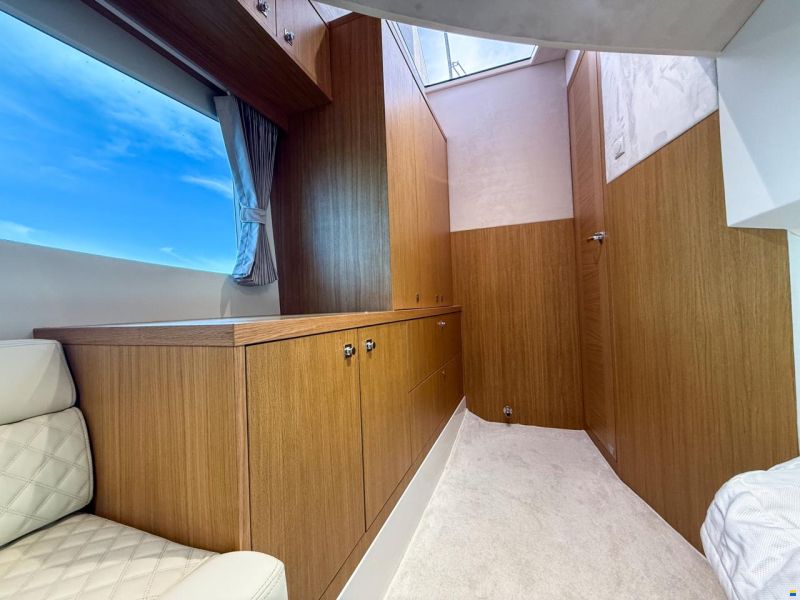 Galeon 360 Fly