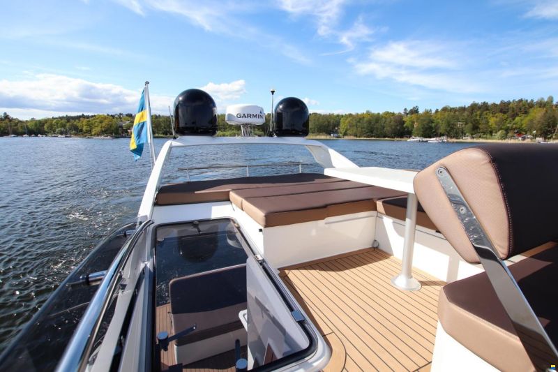 Galeon 360 Fly