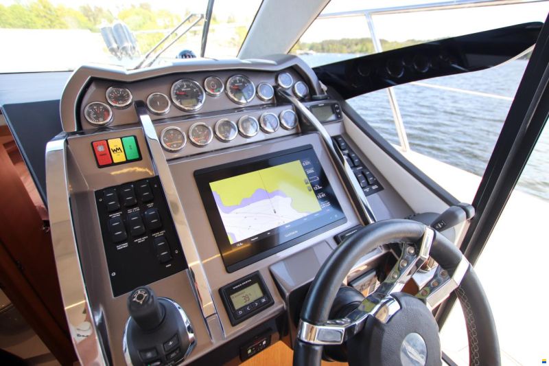 Galeon 360 Fly