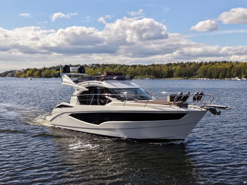 Galeon 360 Fly