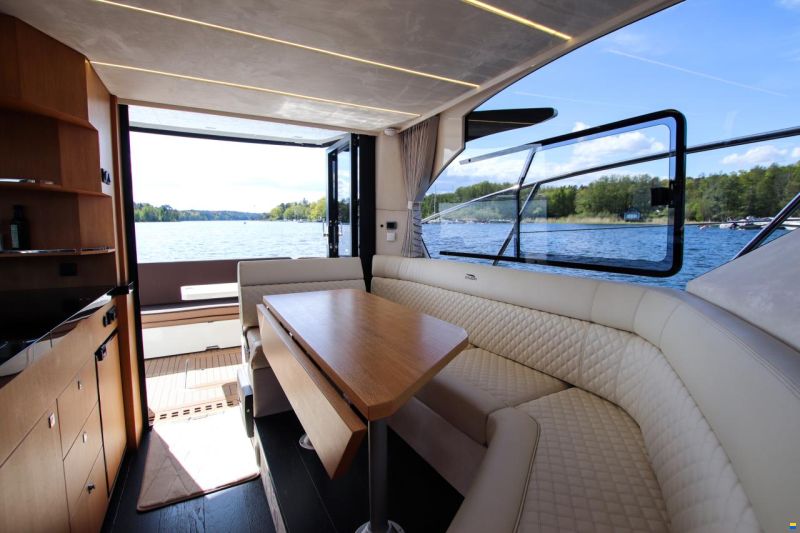 Galeon 360 Fly
