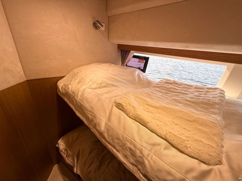 Galeon 360 Fly