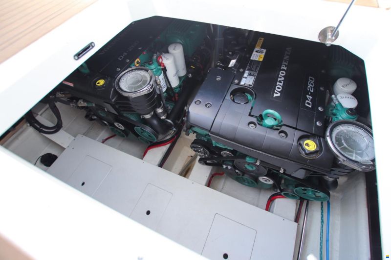 Galeon 360 Fly