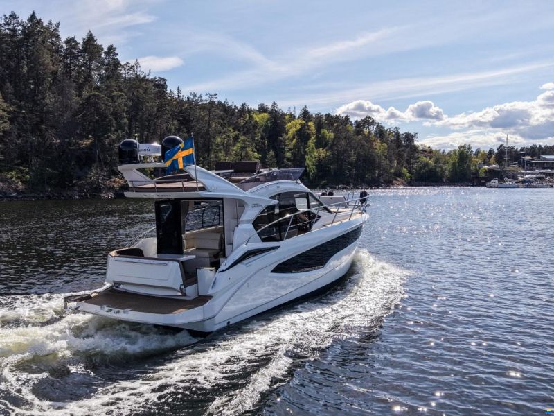 Galeon 360 Fly