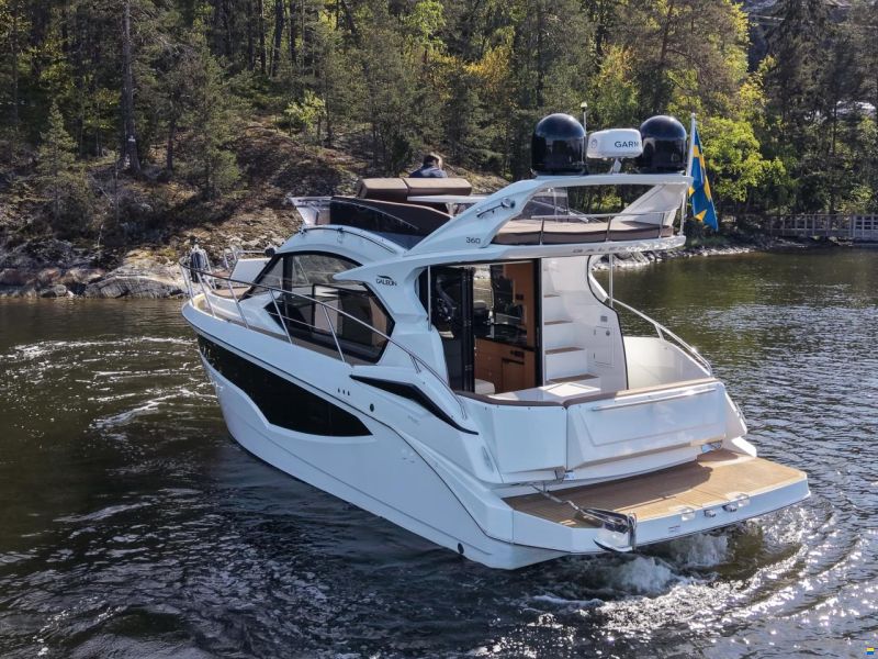 Galeon 360 Fly