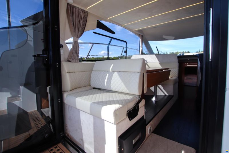 Galeon 360 Fly
