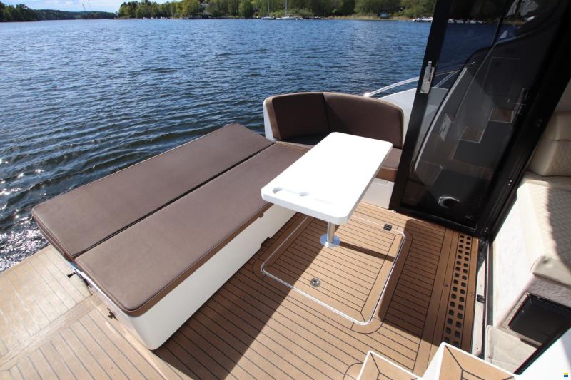 Galeon 360 Fly