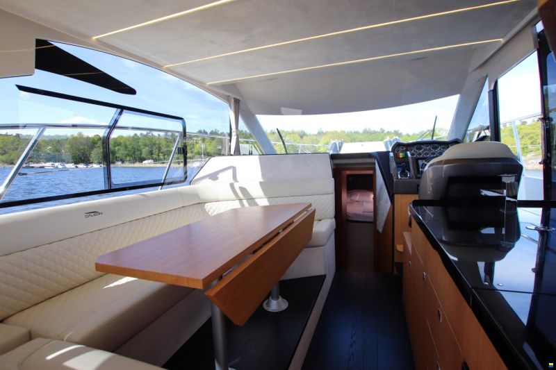 Galeon 360 Fly