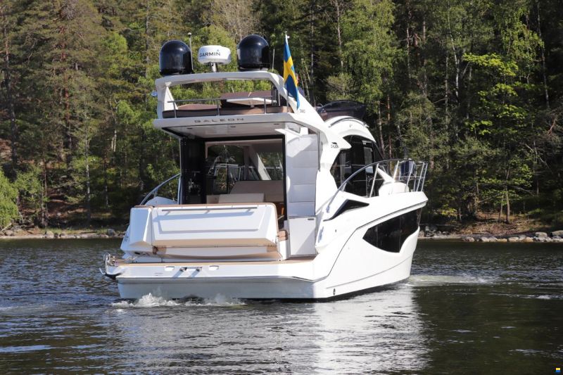 Galeon 360 Fly
