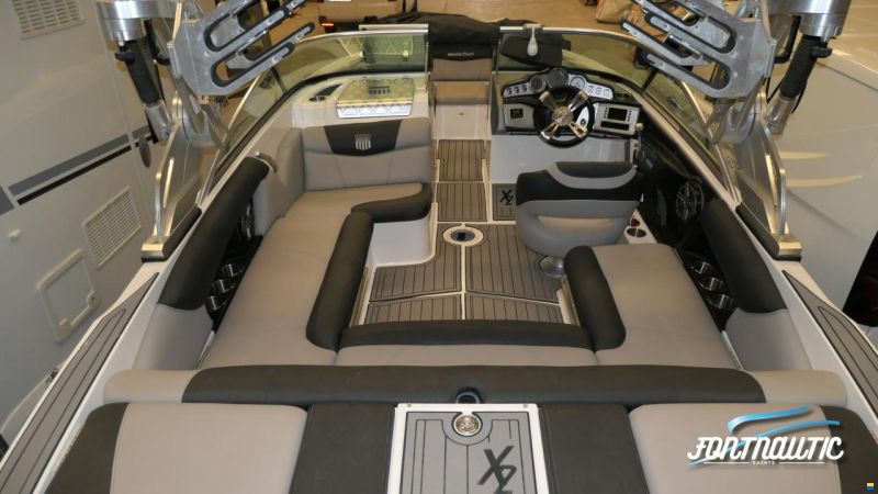 MasterCraft X2
