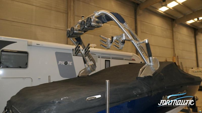 MasterCraft X2
