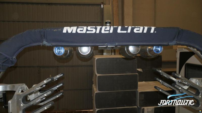 MasterCraft X2