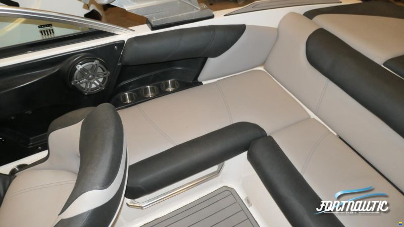 MasterCraft X2