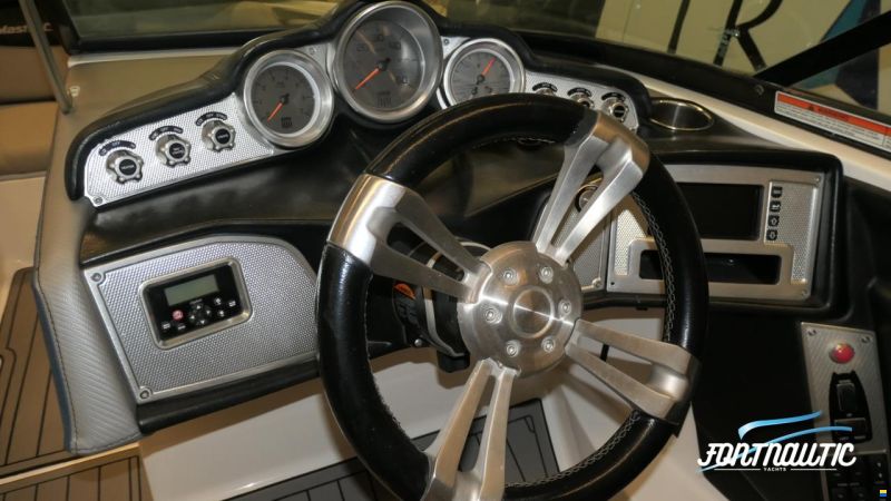 MasterCraft X2