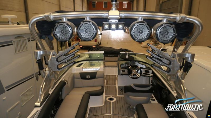 MasterCraft X2
