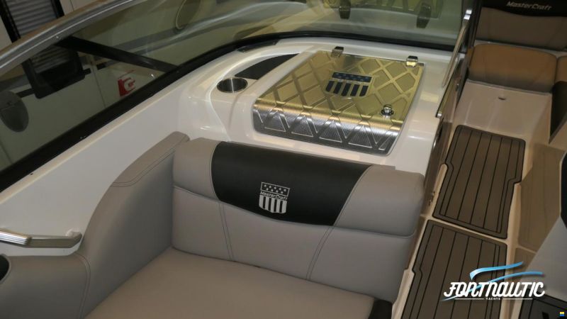 MasterCraft X2