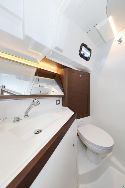 Beneteau Oceanis 46.1
