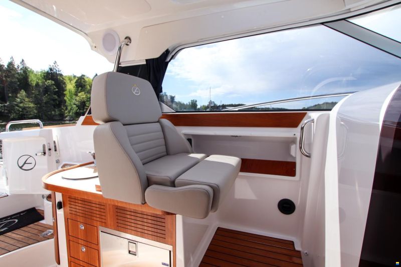Aquador 28 HT