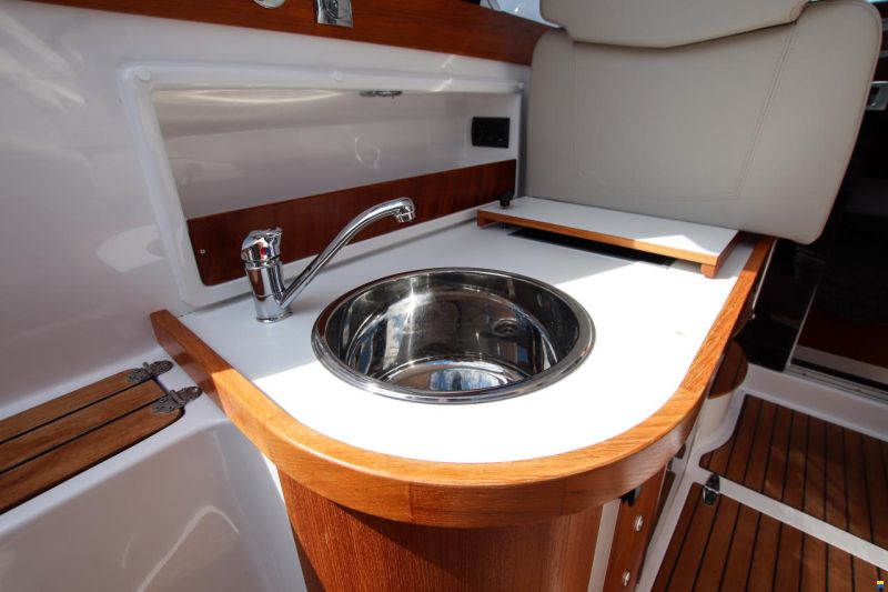 Aquador 28 HT