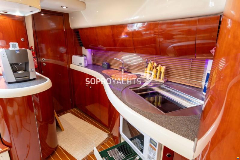Fairline Targa 43