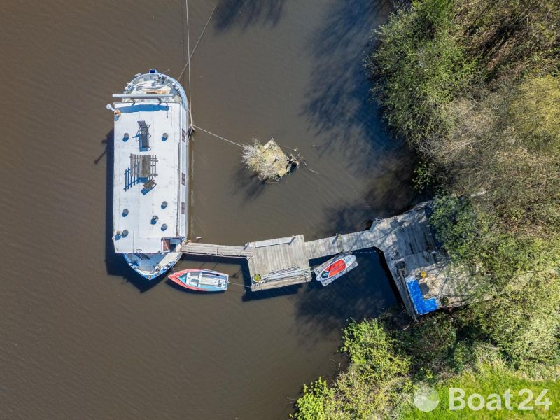 Floating Home im Zentrum von Stade
