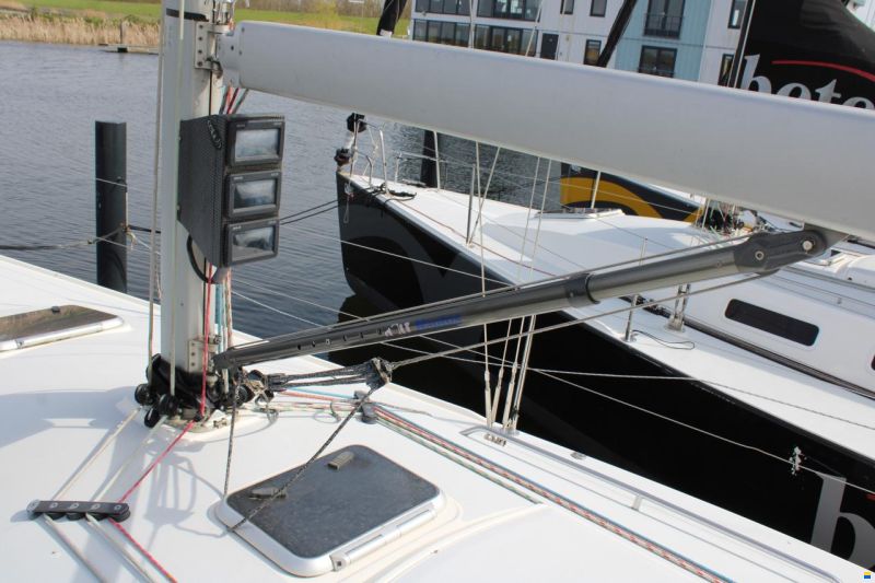J Boats J109