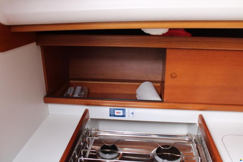 J Boats J109