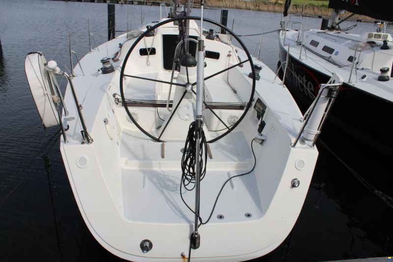 J Boats J109