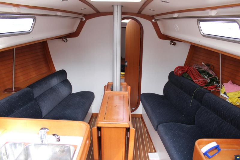 J Boats J109