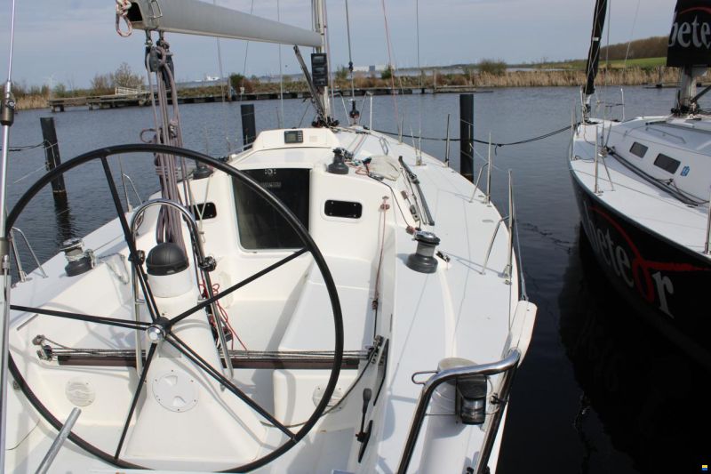 J Boats J109