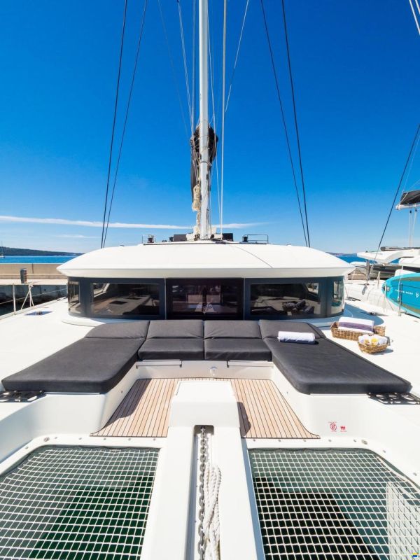 Lagoon 50