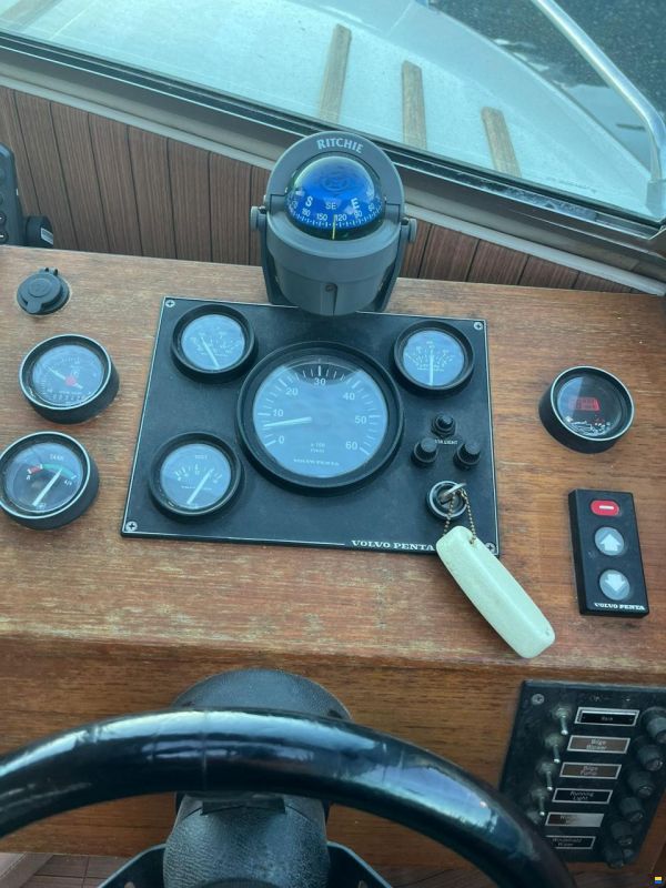 Schweizer Saphir 650