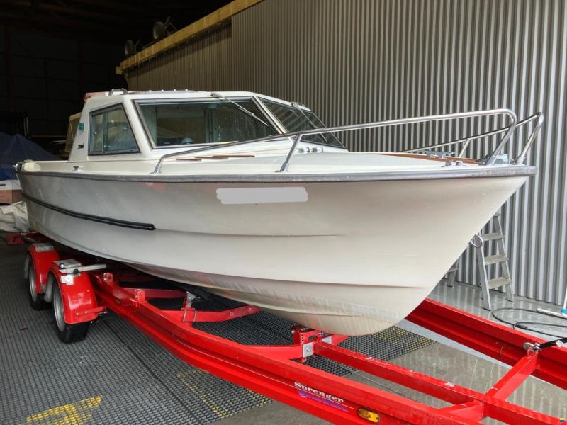 Schweizer Saphir 650