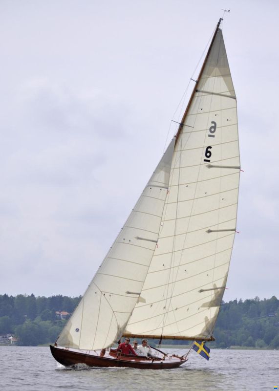 S/Y Sassan – 6 Metre R Yacht