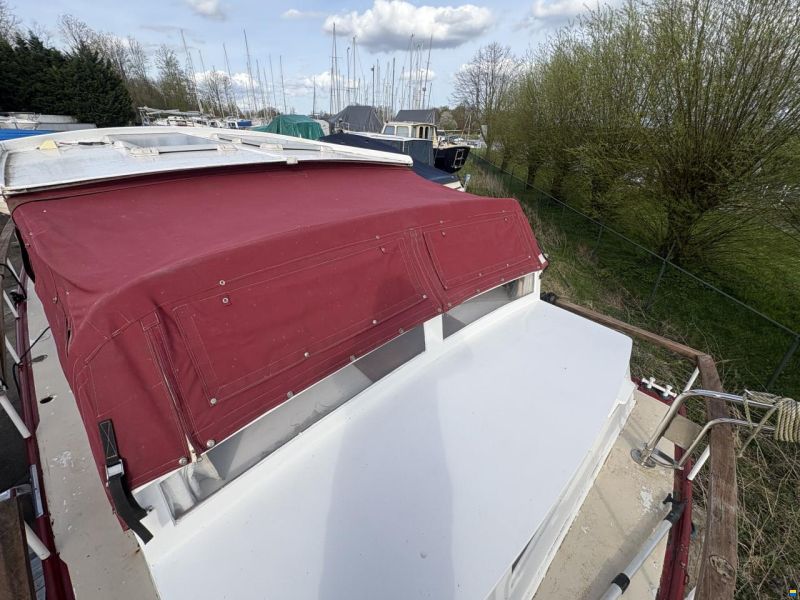 Stalen kruiser zelf bouw