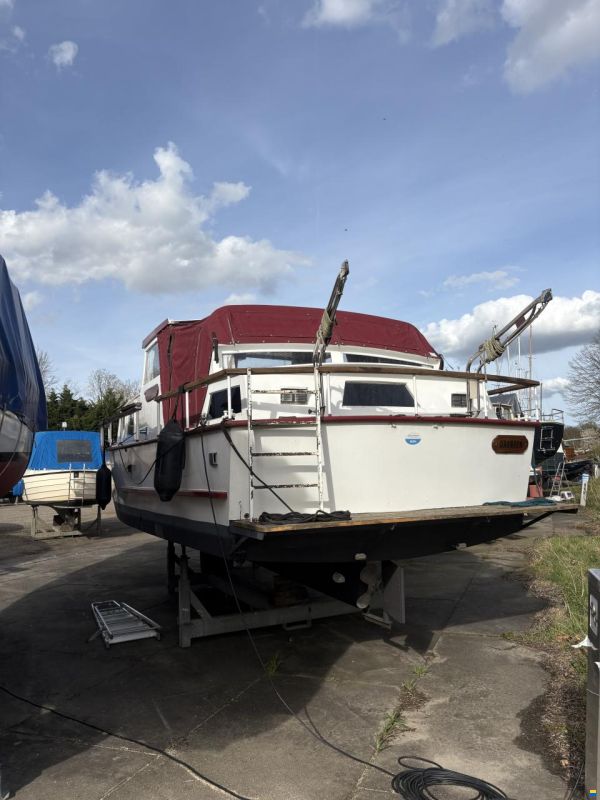 Stalen kruiser zelf bouw