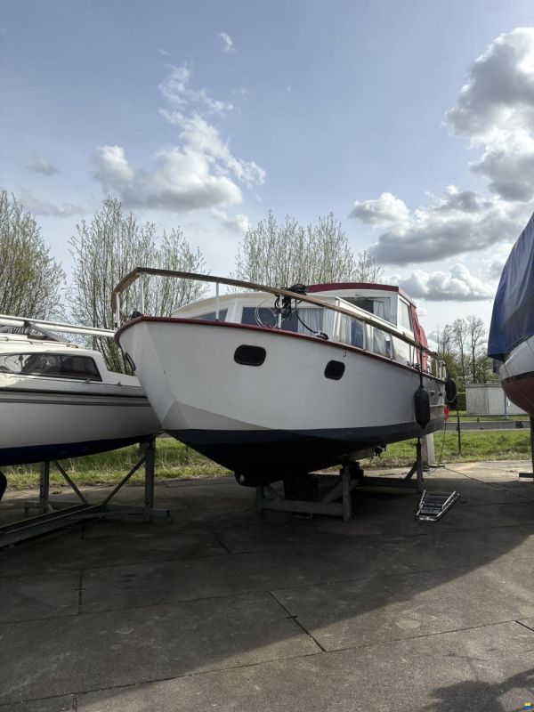 Stalen kruiser zelf bouw