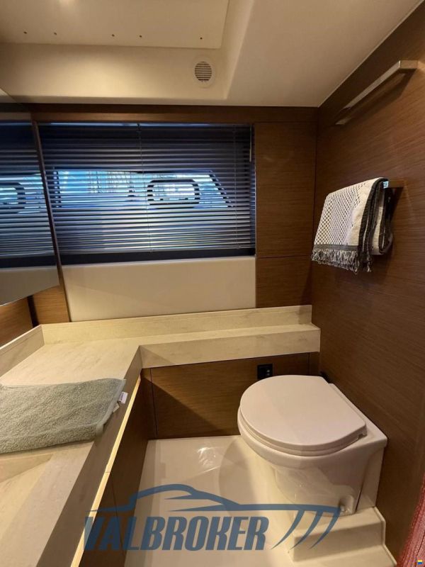 Prestige 520