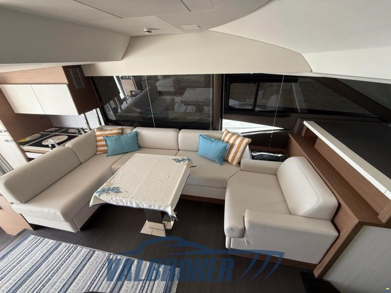 Prestige 520