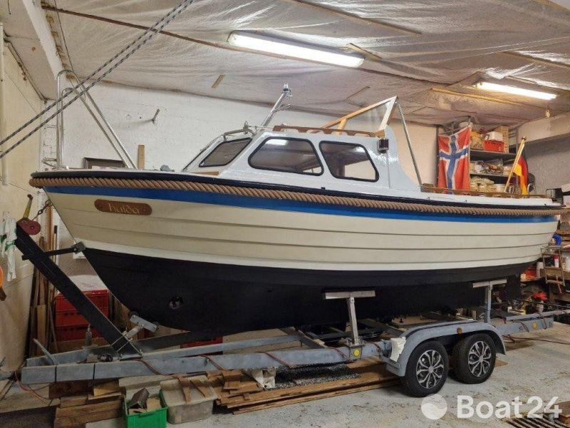 TUCKER BOOT TUCKER BOAT