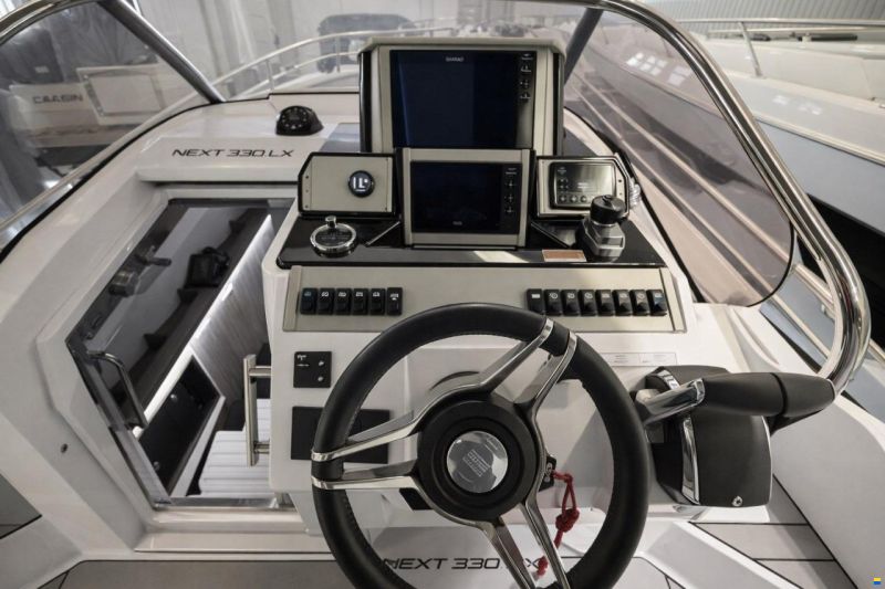 Ranieri Next 330 LX