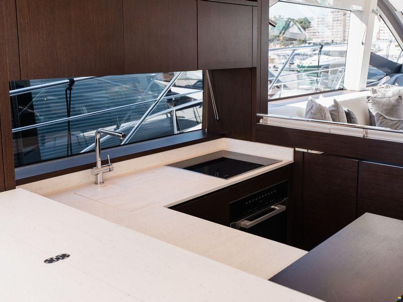 Sunseeker Manhattan 55