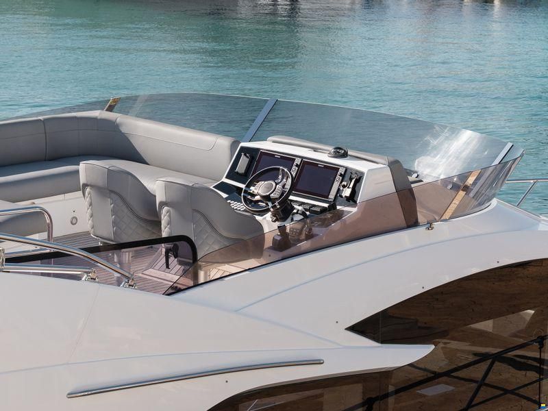 Sunseeker Manhattan 55