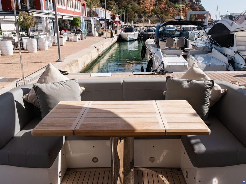 Sunseeker Manhattan 55